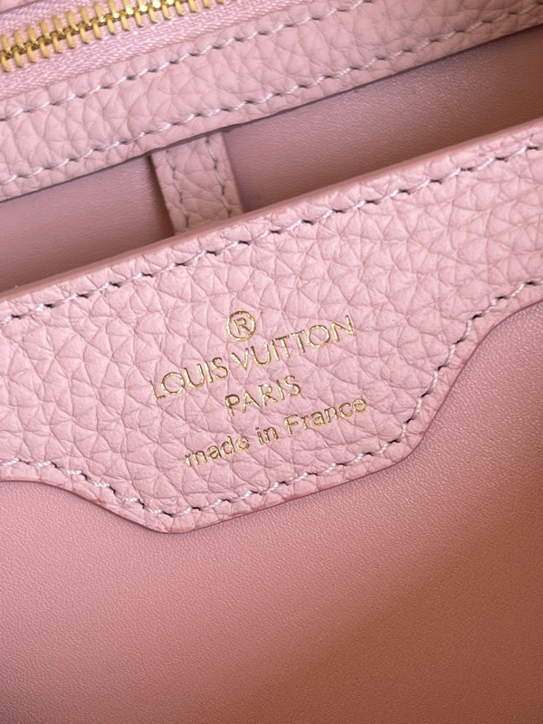 l**is V*t*n capucines bb