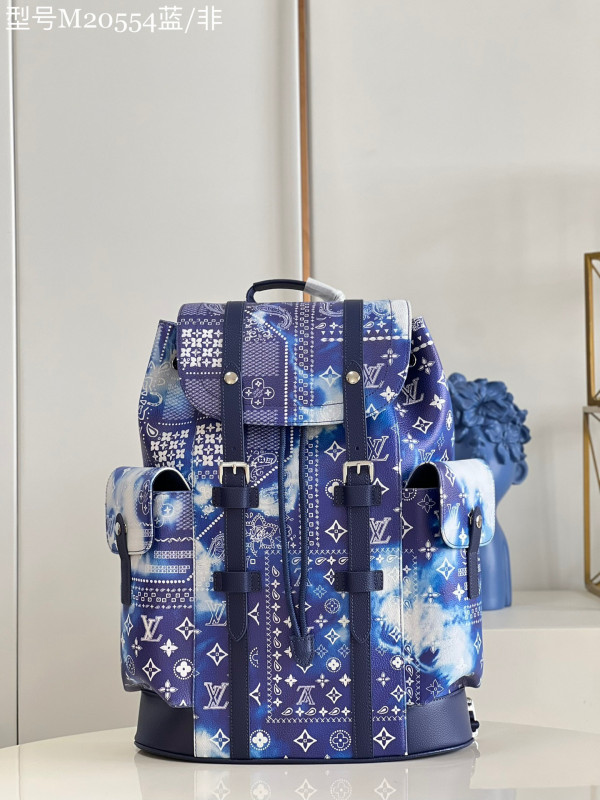 l**is V*t*n christopher pm