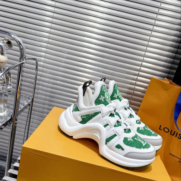 l**is V*t*n archlight sneaker