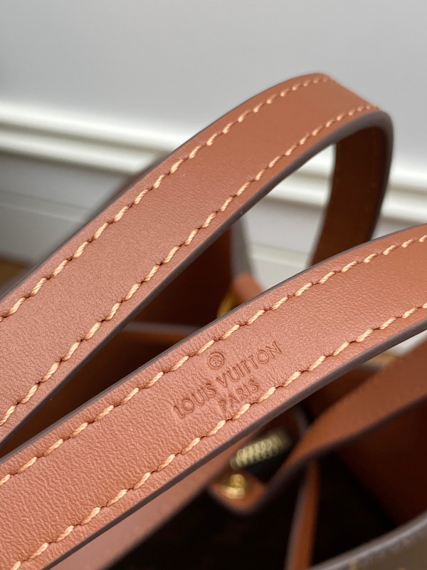 l**is V*t*n nÉonoÉ