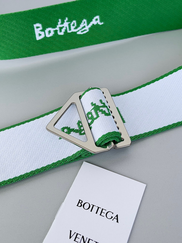 Bo*te*ga ve*ne*ta webbing