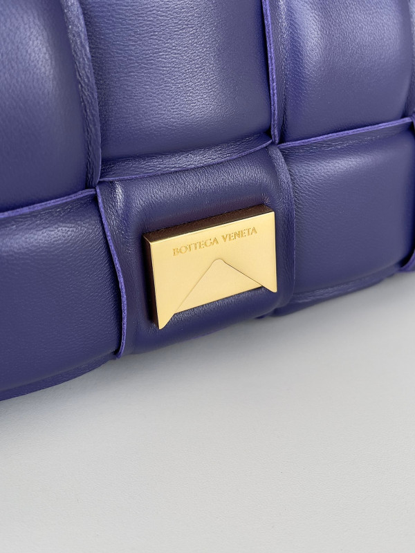 Bo*te*ga ve*ne*ta the chain cassette