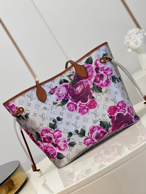 l**is V*t*n neverfull mm