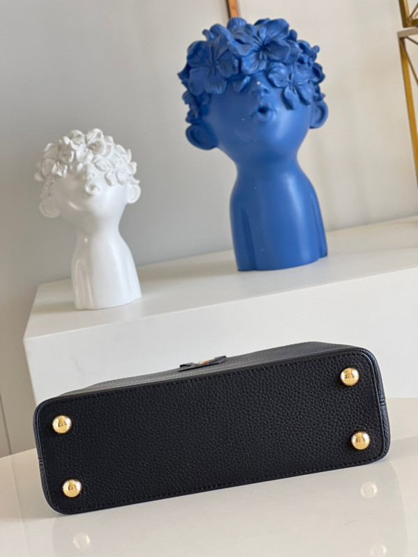 l**is V*t*n capucines bb