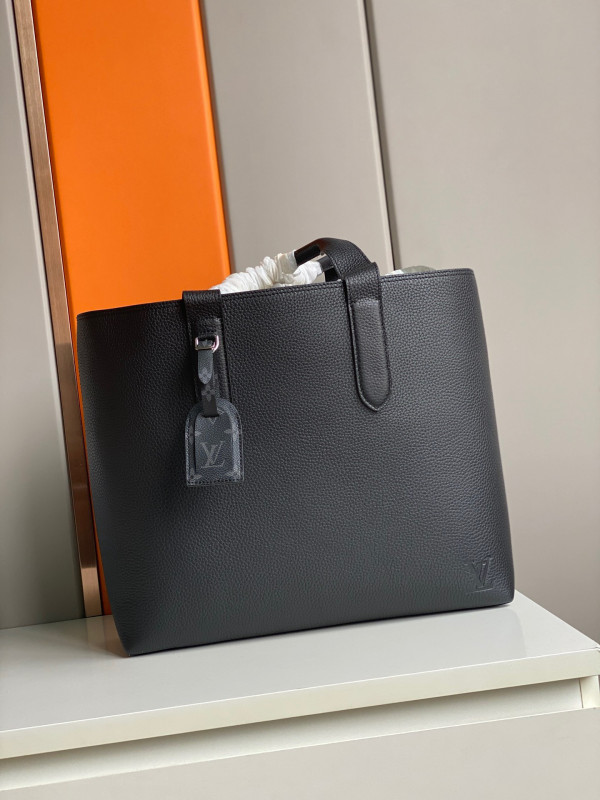 l**is V*t*n cabas voyage