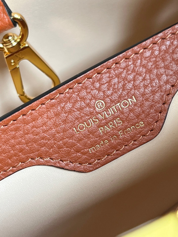 l**is V*t*n capucines bb