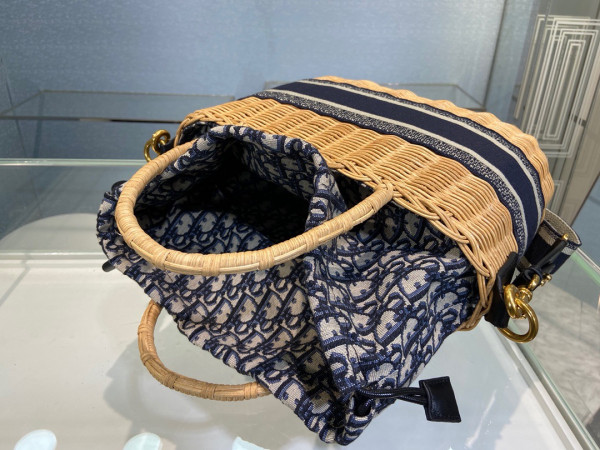 D*or wicker basket bag