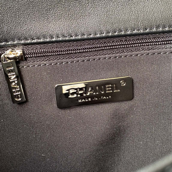 CL 19 FLAP BAG 26cm/30cm