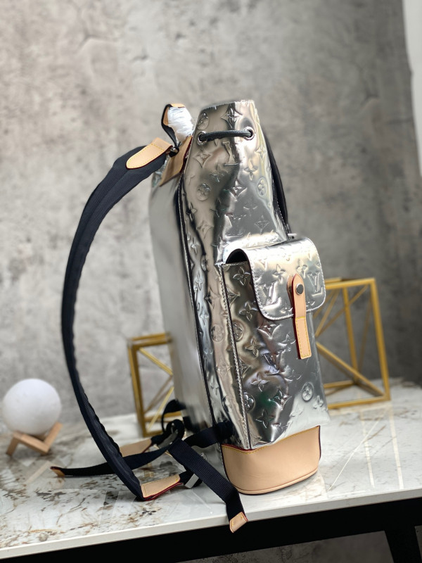 l**is V*t*n christopher backpack pm