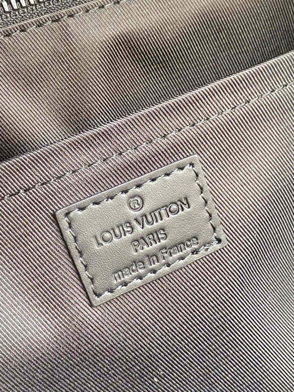 l**is V*t*n armand backpack