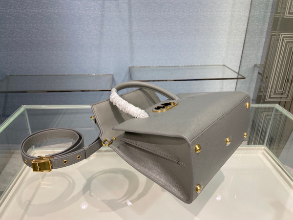 D*or large st honorÉ tote