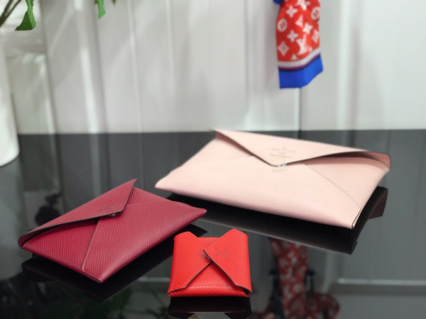 l**is V*t*n pochette kirigami