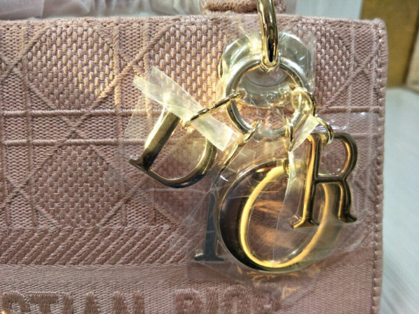 LADY D-LITE EMBROIDERED CANNAGE BAG