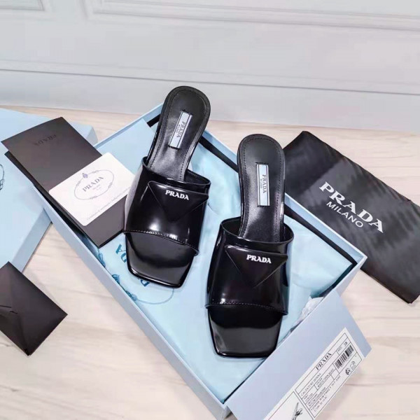 Pra*a brushed leather mid-heeled slides