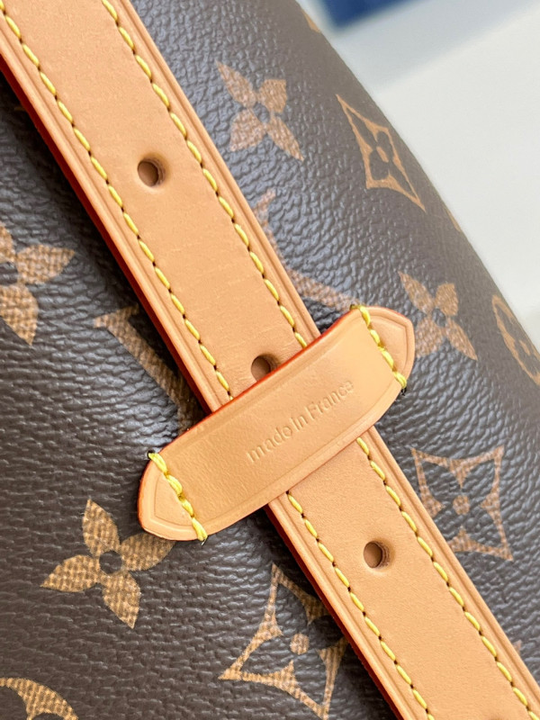 l**is V*t*n carryall mm