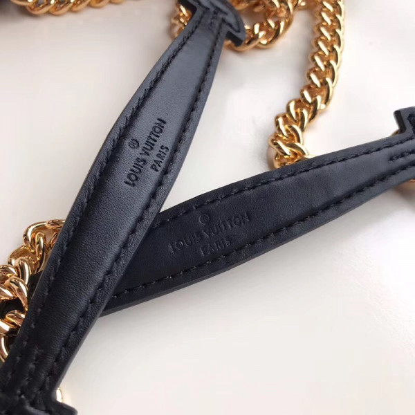 l**is V*t*n surene bb