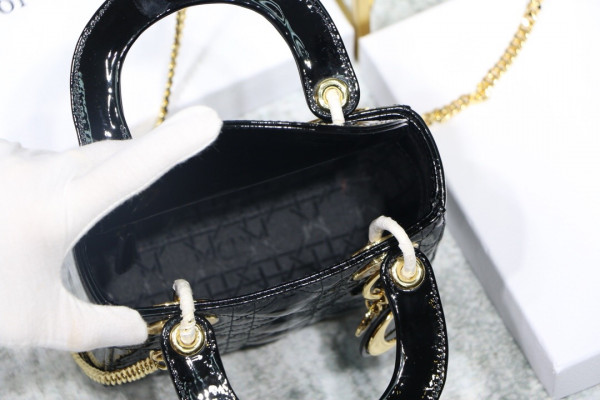 lady D*or mini with cow patent leather