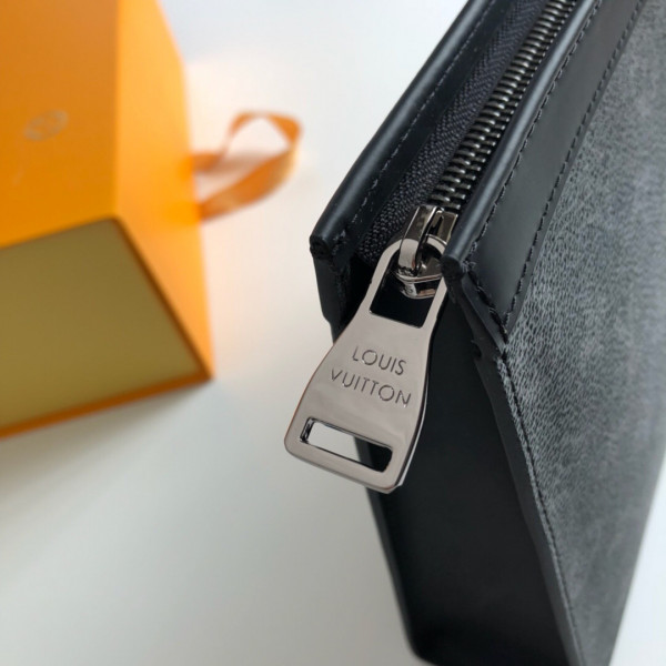 l**is V*t*n clutch m41692