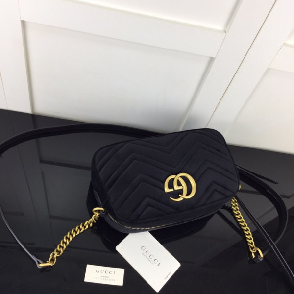 G*u*i gg marmont velvet small shoulder bag