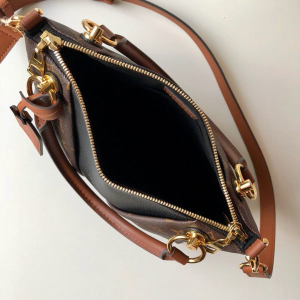 l**is V*t*n v tote bb