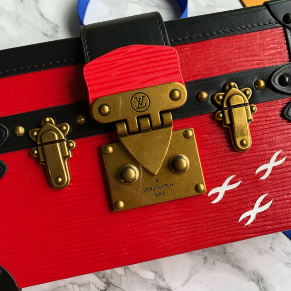 l**is V*t*n petite malle