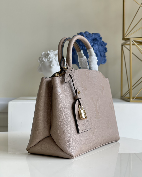 l**is V*t*n petit palais