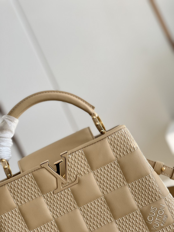 l**is V*t*n capucines bb