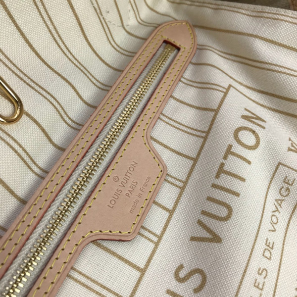 l**is V*t*n neverfull pm