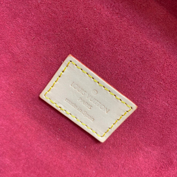 l**is V*t*n jewelry box