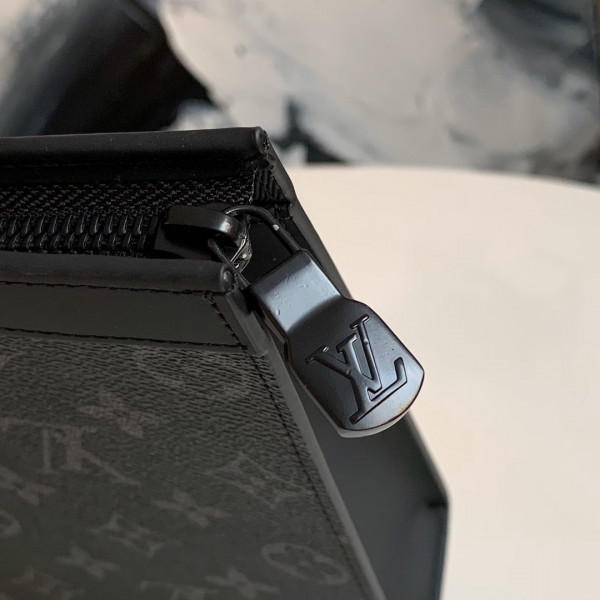 l**is V*t*n pochette voyage