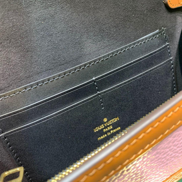 l**is V*t*n bumbag dauphine