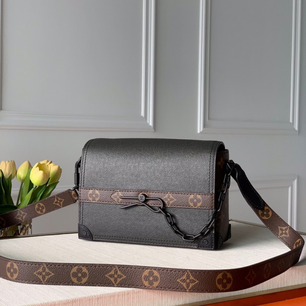 l**is V*t*n soft trunk