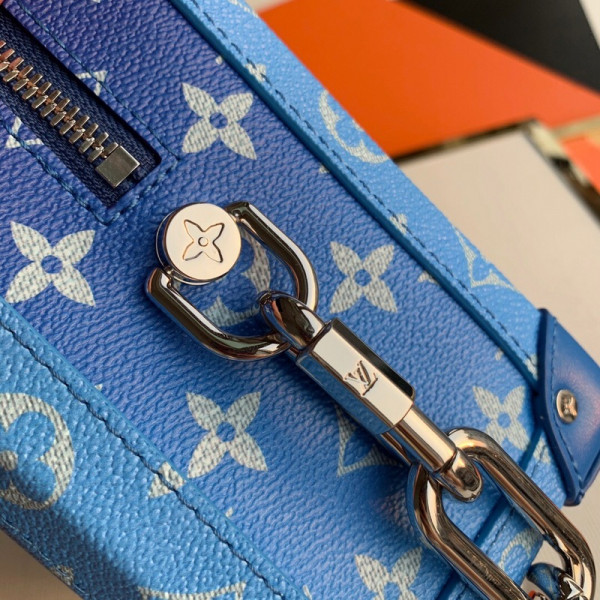 l**is V*t*n soft trunk