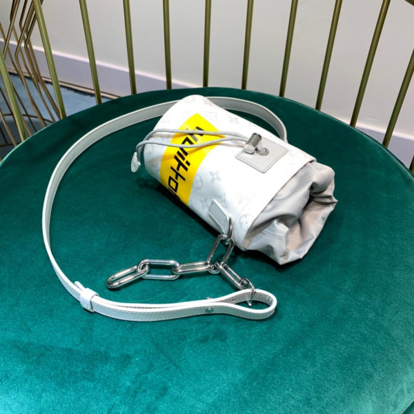 l**is V*t*n chalk nano bag