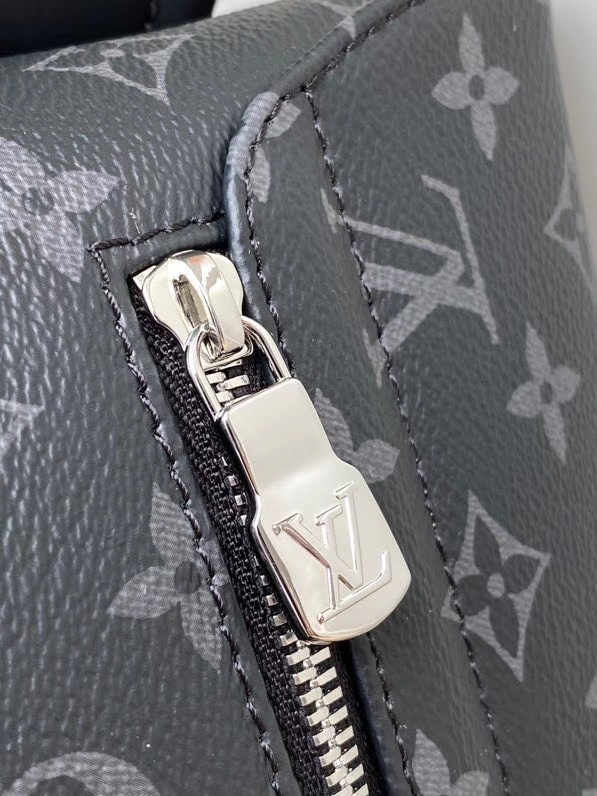 l**is V*t*n district mm