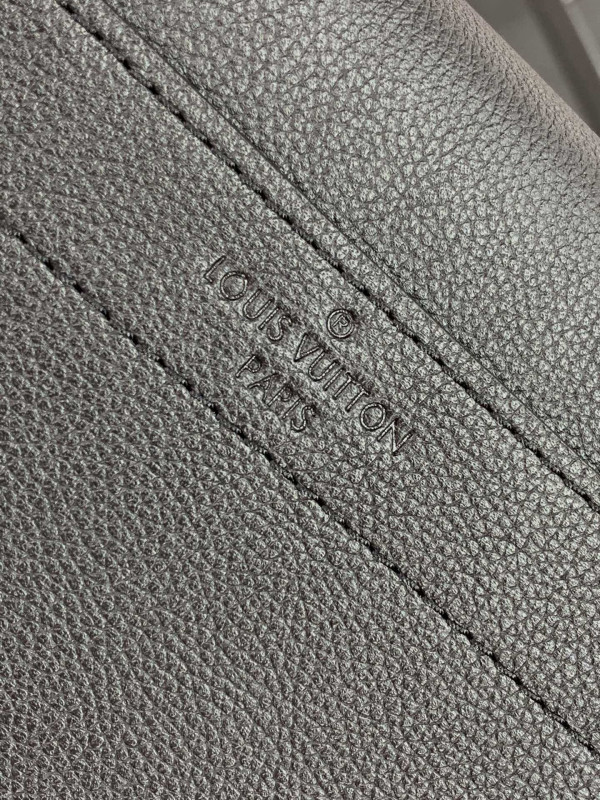 l**is V*t*n lockme chain pm