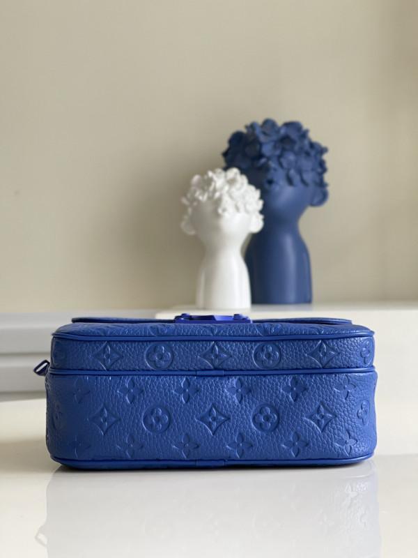 l**is V*t*n s lock messenger