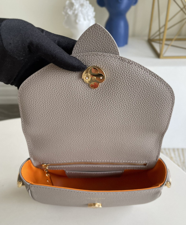 l**is V*t*n pont 9 soft pm