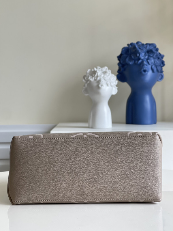 l**is V*t*n petit palais