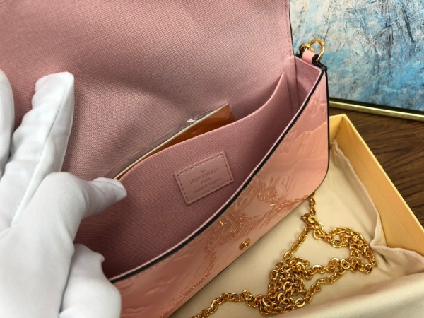 l**is V*t*n pochette fÉlicie