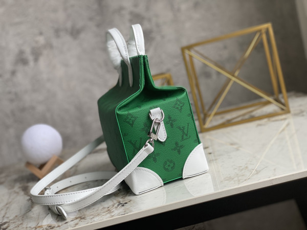 l**is V*t*n litter bag