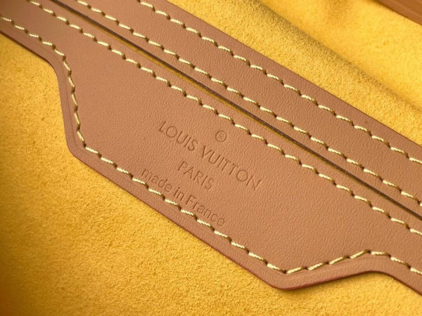 l**is V*t*n montsouris pm