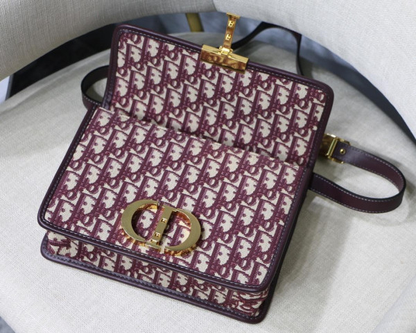 D*or oblique montaigne