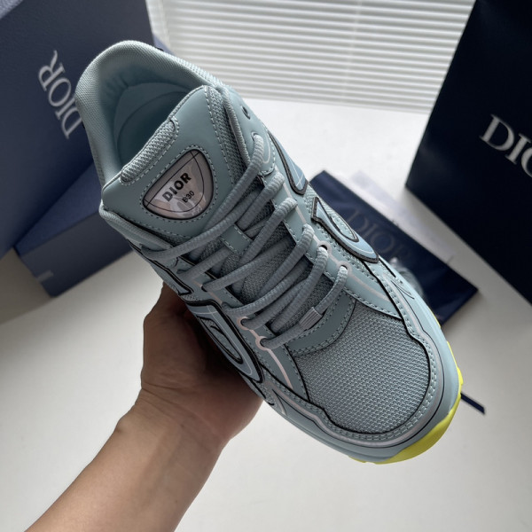 D*or b30 sneaker
