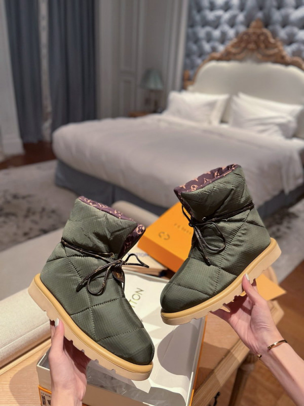 l**is V*t*n pillow comfort ankle boots