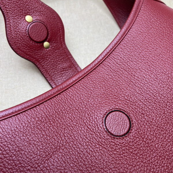 G*u*i aphrodite medium shoulder bag