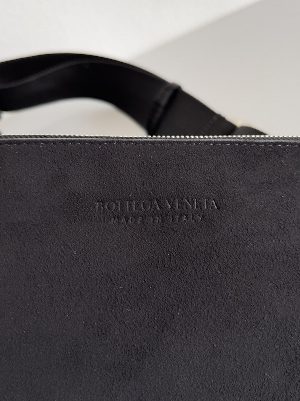 Bo*te*ga ve*ne*ta arco backpack