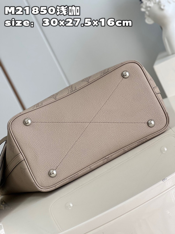 l**is V*t*n blossom mm