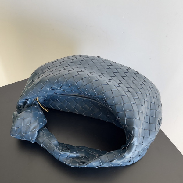 Bo*te*ga ve*ne*ta teen jodie