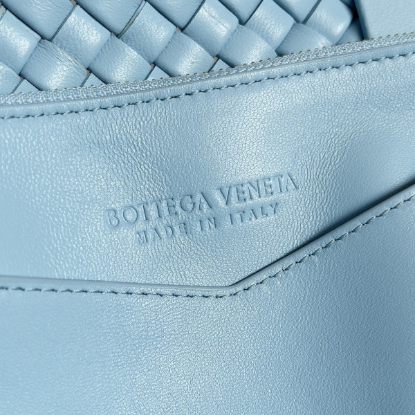 Bo*te*ga ve*ne*ta patti top handle bag